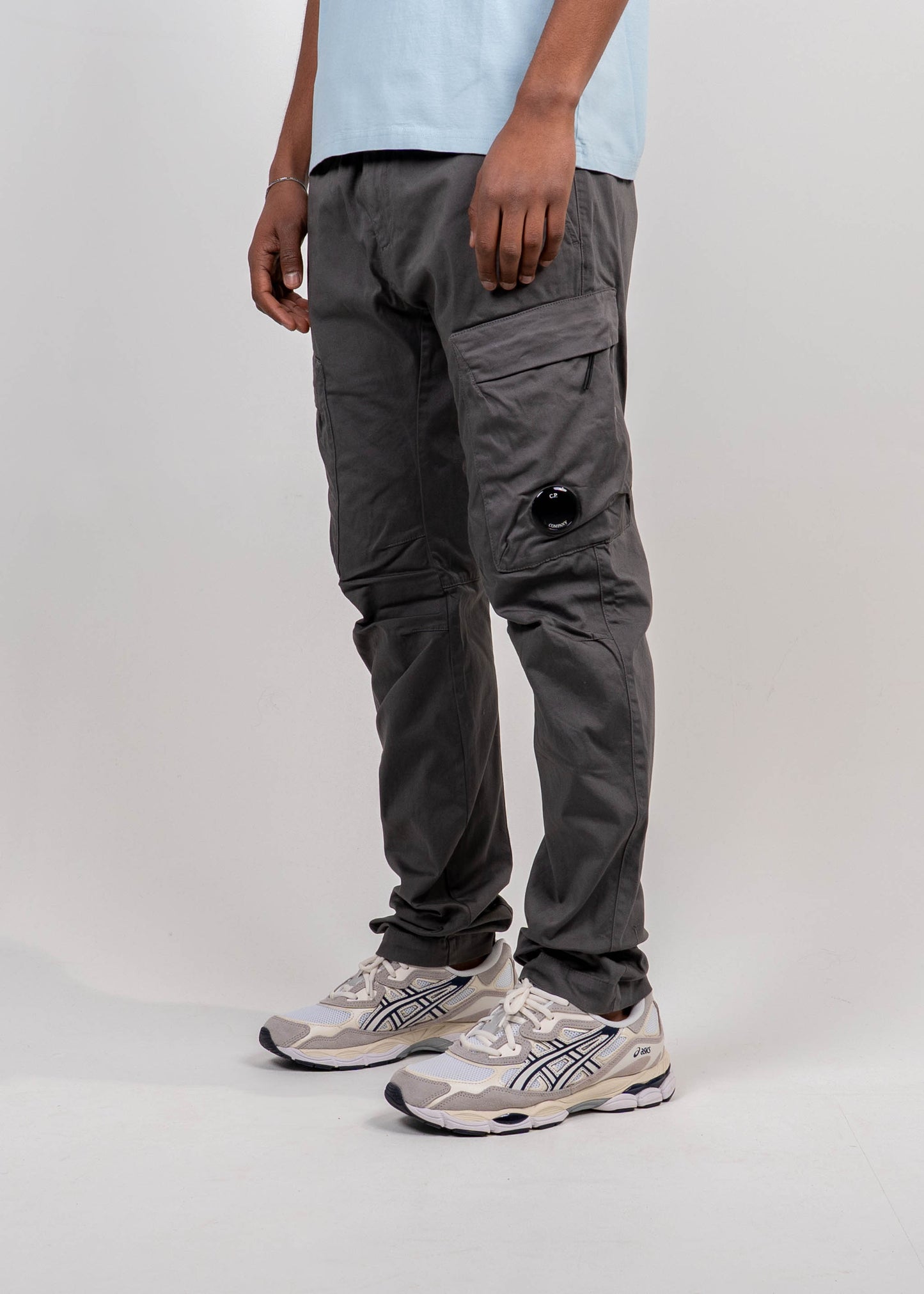 STRETCH SATEEN CARGO LENS PANTS