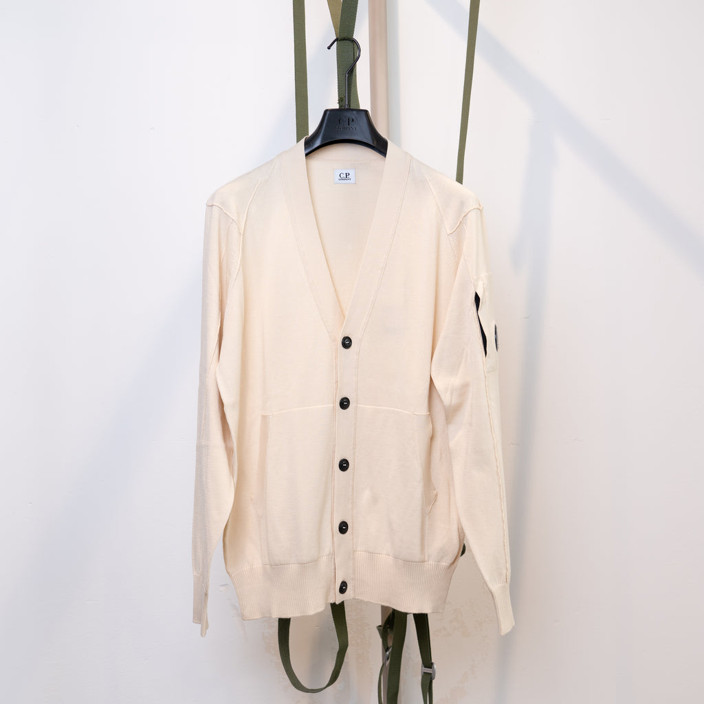 Buttoned Cardigan Pistachio Shell - Hunters Maastricht