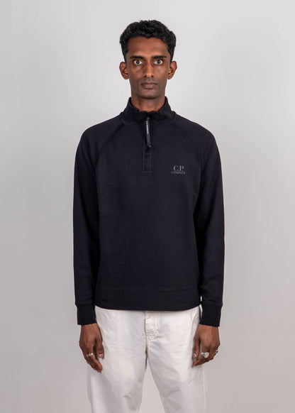 LIGHT FLEECE HALF ZIP LOGO SWEATSHIRT